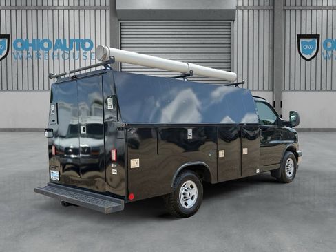 Used 2018 Chevrolet Express 3500 w/ Power Convenience Package RWD image 9
