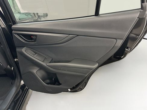 Used 2018 Subaru Crosstrek 2.0i Premium AWD/4WD image 30