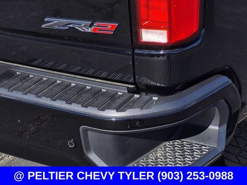 Used 2026 Chevrolet Silverado 2500 ZR2 w/ LPO, Dark Essentials Package AWD/4WD image 10