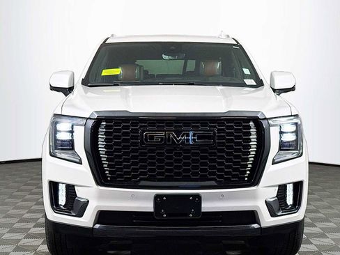Used 2023 GMC Yukon Denali Ultimate image 2