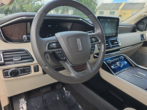 Certified 2021 Lincoln Navigator Reserve w/ Luxury Package AWD/4WD image 27