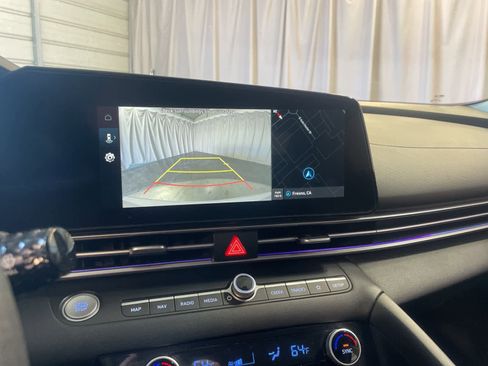 Certified 2024 Hyundai Elantra SEL image 28