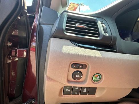 Used 2022 Honda Pilot Touring image 22