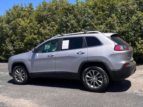 Used 2019 Jeep Cherokee Latitude Plus image 5