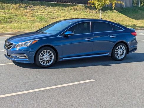 Used 2015 Hyundai Sonata Limited w/ Option Group 06 FWD image 8