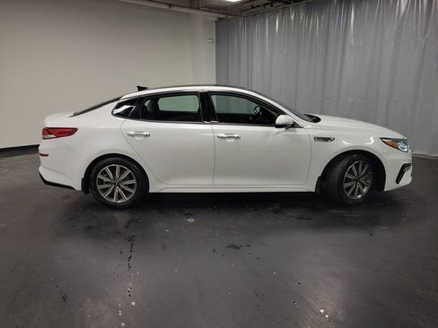 Used 2020 Kia Optima Premium image 10