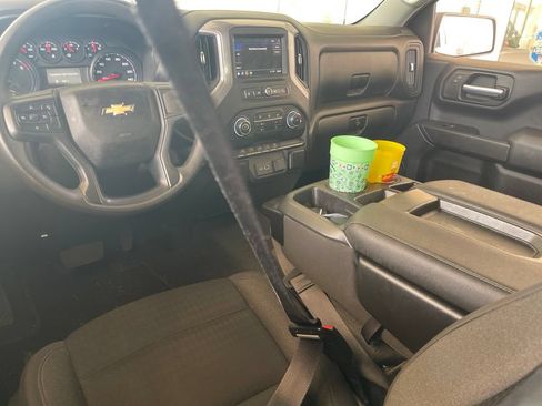 Used 2023 Chevrolet Silverado 1500 Custom AWD/4WD image 14