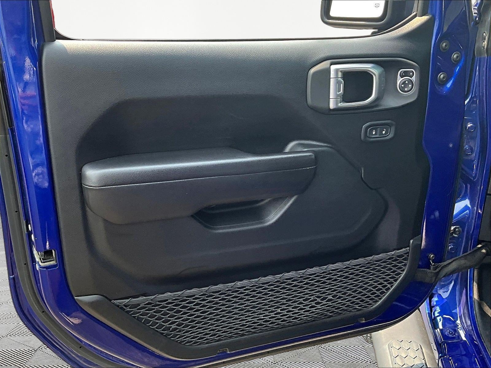 Used 2020 Jeep Wrangler Unlimited Sport S AWD/4WD image 20