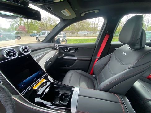 New 2025 Mercedes-Benz GLC 43 AMG 4MATIC image 11