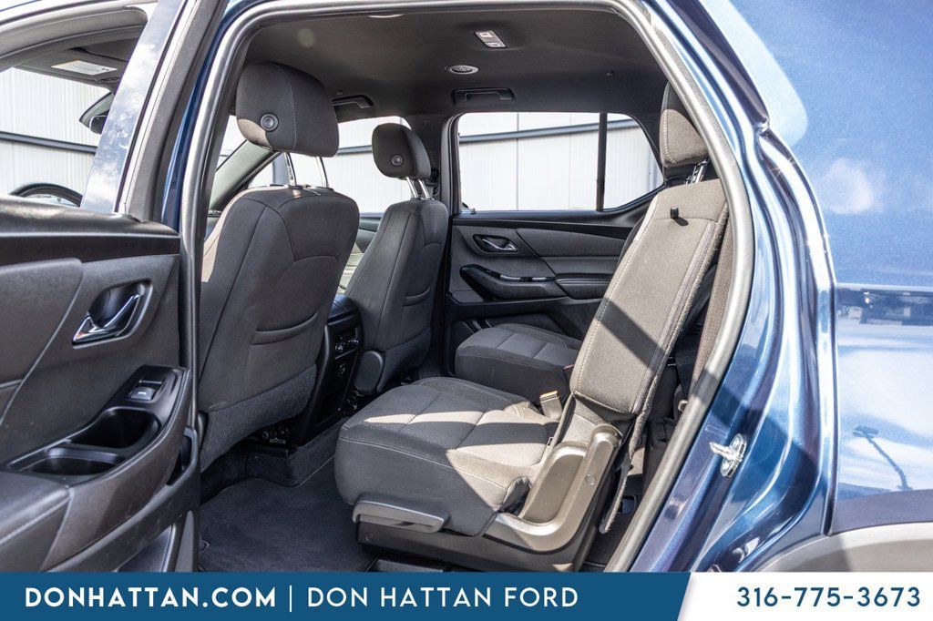 Used 2023 Chevrolet Traverse LT AWD/4WD image 19