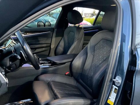 Used 2023 BMW 540i w/ M Sport Package image 27