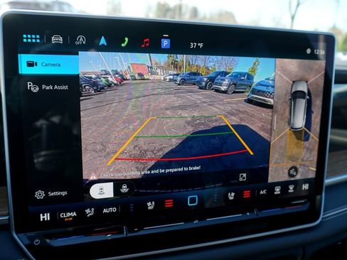 New 2026 Volkswagen Tiguan SEL R-Line AWD/4WD image 21