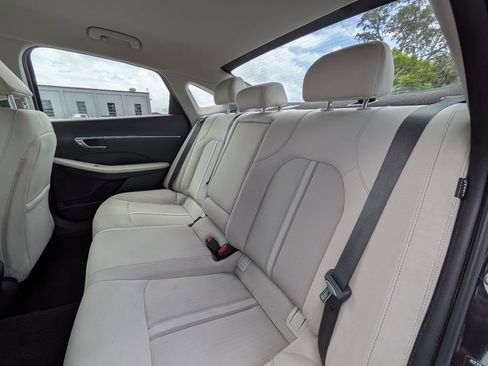 Used 2023 Hyundai Sonata SEL FWD image 13