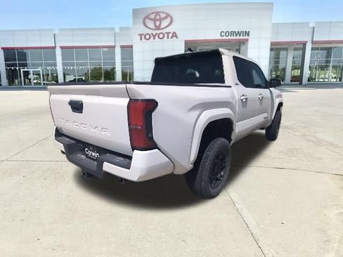 Used 2024 Toyota Tacoma SR5 AWD/4WD image 4