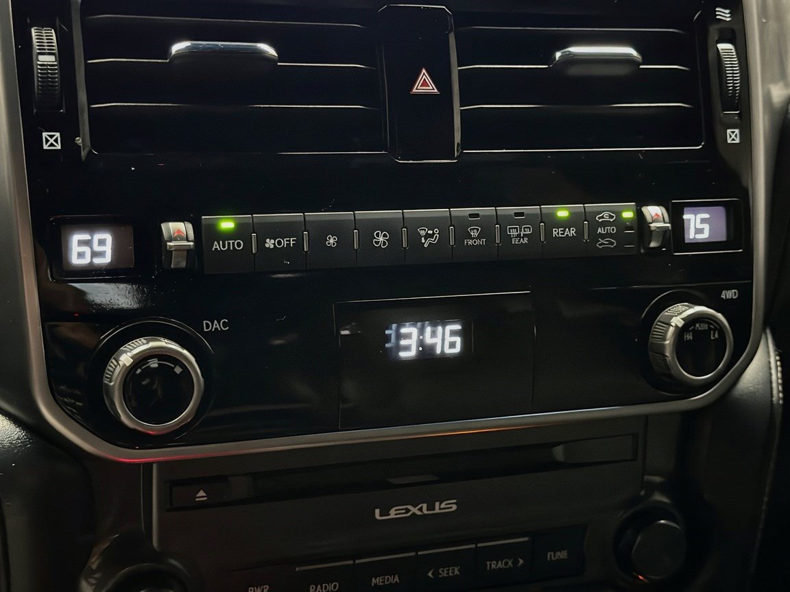 Used 2022 Lexus GX 460 Premium w/ Premium Package AWD/4WD image 10