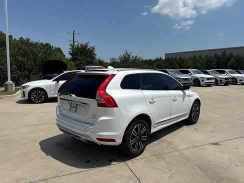 Used 2017 Volvo XC60 T5 Dynamic w/ Preferred Option Package AWD/4WD image 5