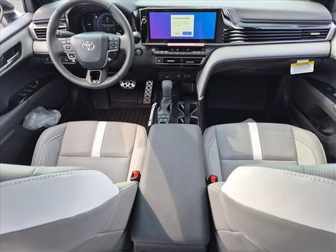 New 2026 Toyota Camry SE FWD image 13