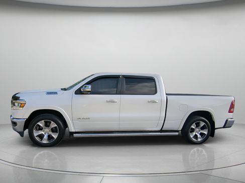 Used 2019 RAM 1500 Laramie AWD/4WD image 16