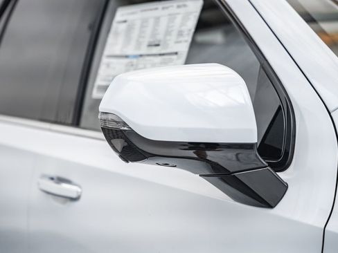 New 2026 Chevrolet Tahoe High Country AWD/4WD image 18