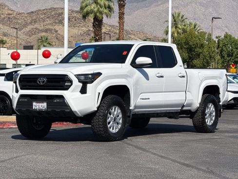 Used 2025 Toyota Tacoma SR5 RWD image 7