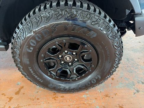 Used 2021 Ford Bronco First Edition AWD/4WD image 10