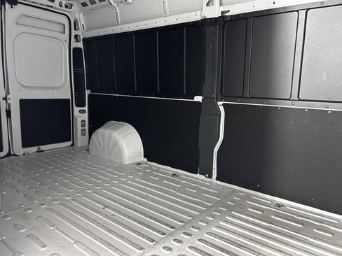Used 2026 RAM ProMaster 2500 w/ Convenience Group FWD image 14