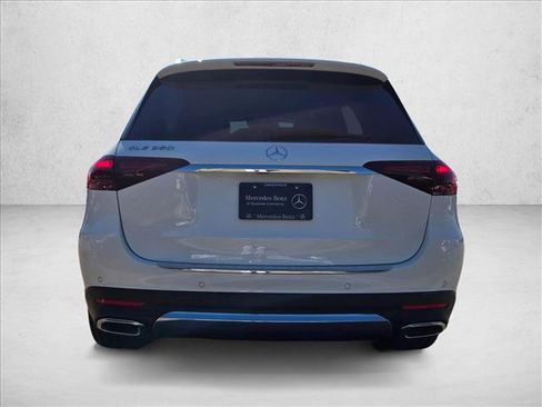 Certified 2025 Mercedes-Benz GLE 350 4MATIC image 6