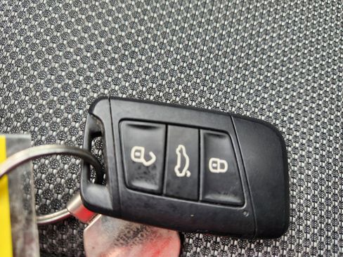 Certified 2023 Volkswagen Taos S w/ Driver Assistance Package image 38