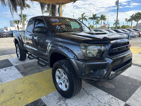 Used 2015 Toyota Tacoma PreRunner image 3