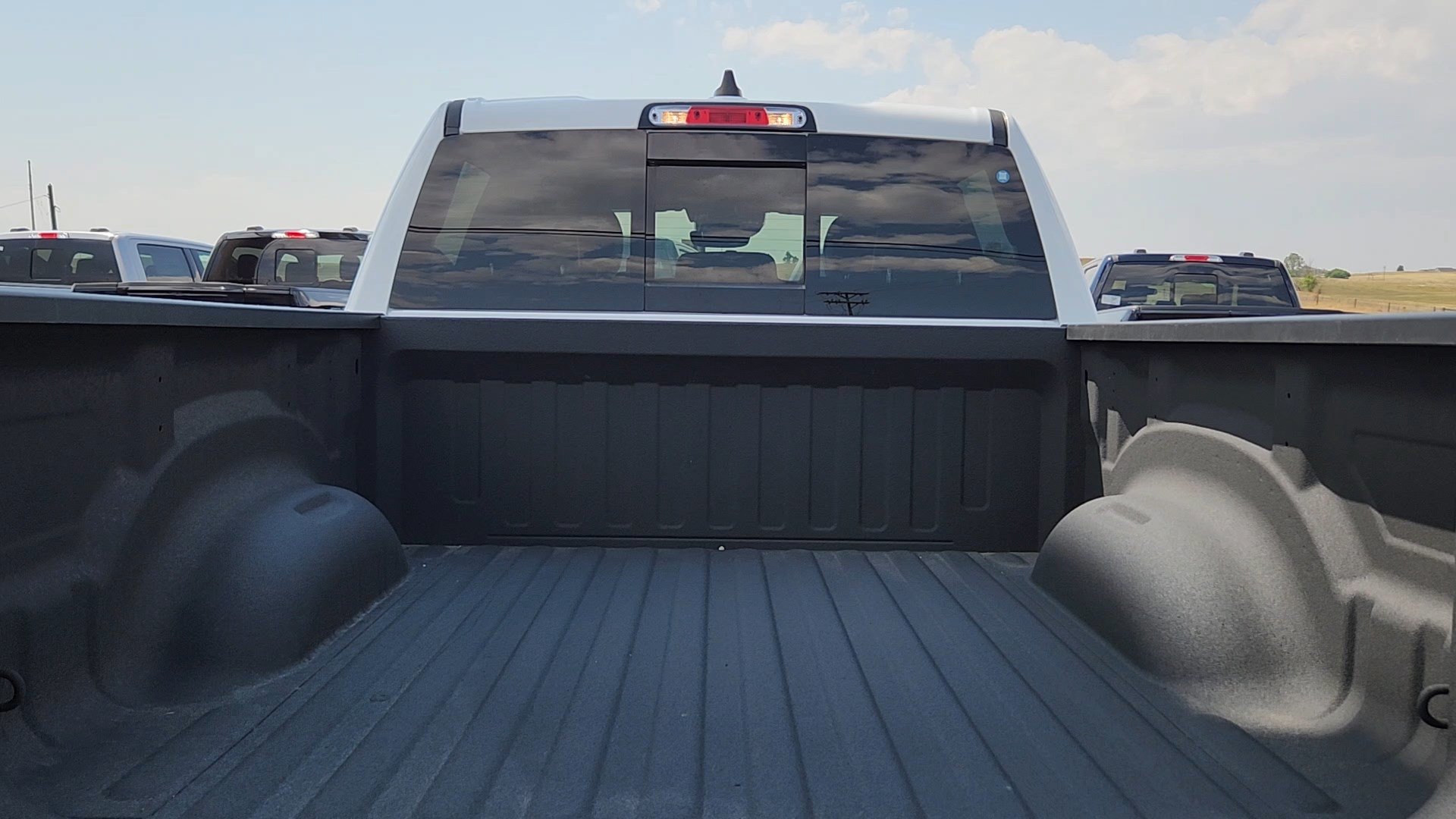 Used 2024 RAM 1500 Laramie AWD/4WD image 20