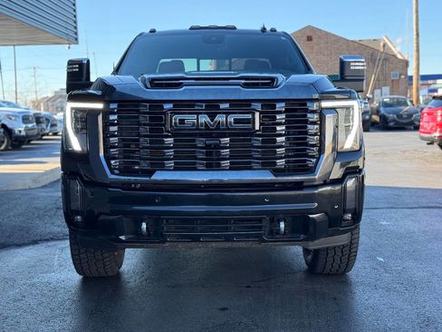 Used 2024 GMC Sierra 2500 Denali Ultimate w/ Max Trailering Package image 2