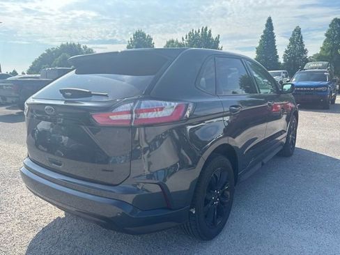 Used 2024 Ford Edge SE w/ Black Appearance Package AWD/4WD image 5