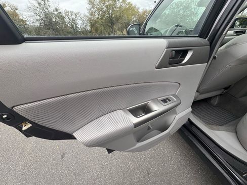 Used 2010 Subaru Forester 2.5X image 11
