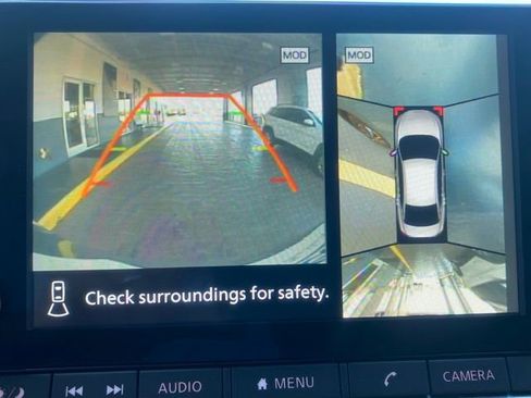 Used 2024 Nissan Sentra SV w/ SV Premium Package image 22