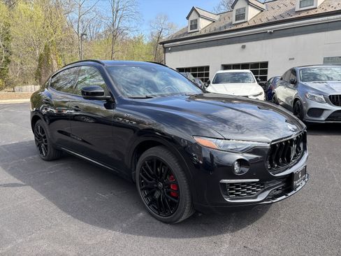 Used 2022 Maserati Levante GT image 6