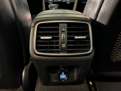 Used 2020 Genesis G70 3.3T w/ Sport Package image 34