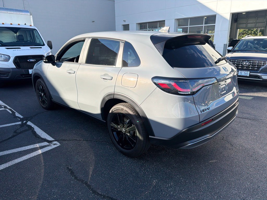 Used 2026 Honda HR-V Sport image 3