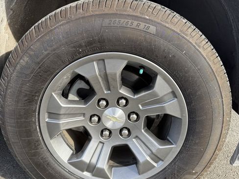 Used 2019 Chevrolet Tahoe LS image 21