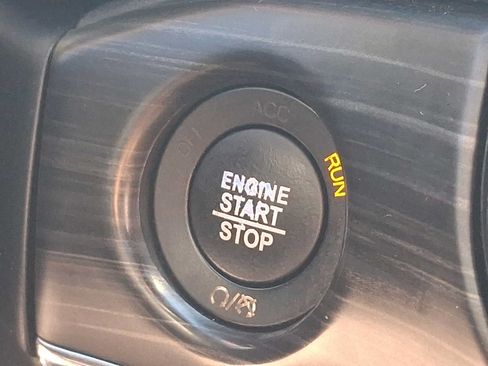 Used 2020 Jeep Grand Cherokee Limited AWD/4WD image 24