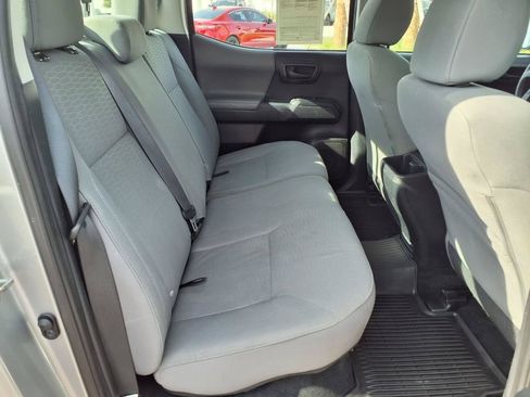 Used 2018 Toyota Tacoma SR w/ SR Convenience Package RWD image 16