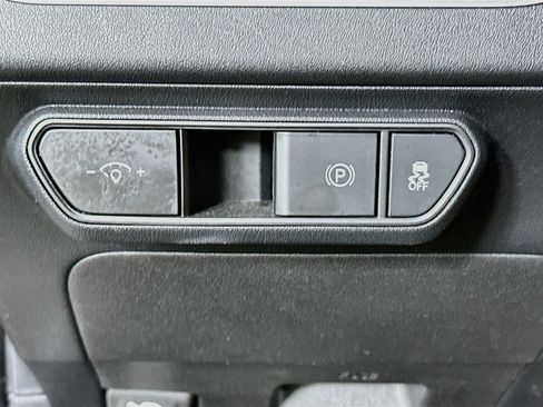 Used 2025 Kia K4 FWD image 17