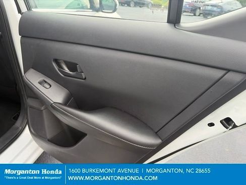 Used 2024 Nissan Sentra SV FWD image 30