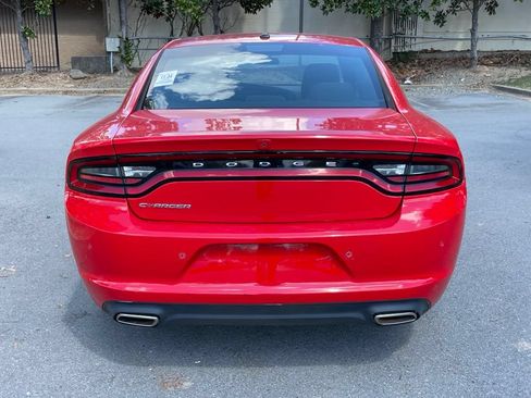 Used 2022 Dodge Charger SXT RWD image 6