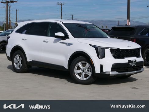 New 2026 Kia Sorento LX FWD image 1