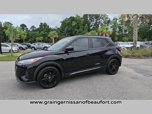 Used 2023 Nissan Kicks SR FWD image 22