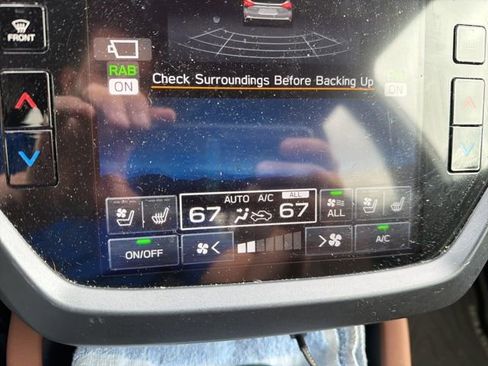 Used 2025 Subaru Forester Touring AWD/4WD image 19