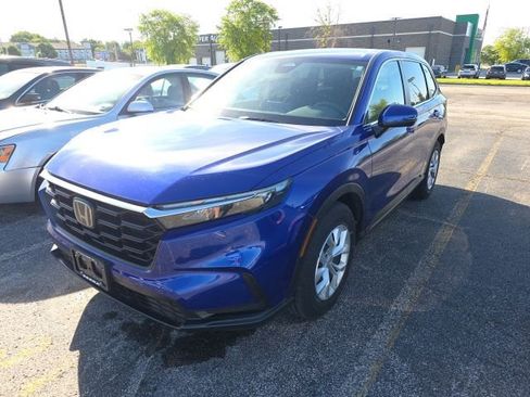 Used 2025 Honda CR-V LX image 1
