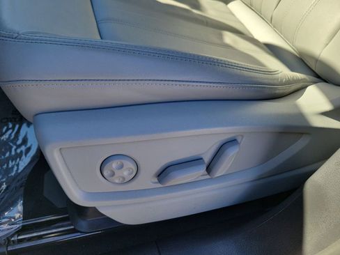 Certified 2023 Audi Q5 2.0T Premium w/ Convenience Package image 18