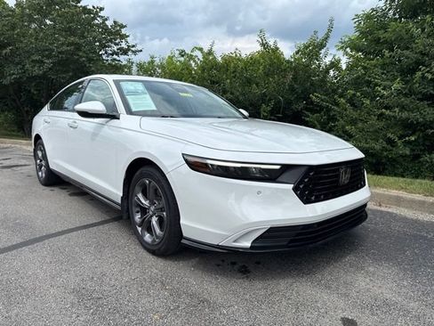 Used 2023 Honda Accord EX-L image 1