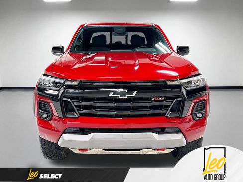 Used 2023 Chevrolet Colorado Z71 w/ Z71 Convenience Package 2 AWD/4WD image 2